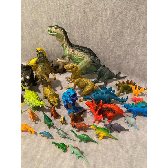 Large‎ Miscellaneous Lot of Dinosaurs Small Medium Large - Over 2 lbs. - Picture 7 of 10
